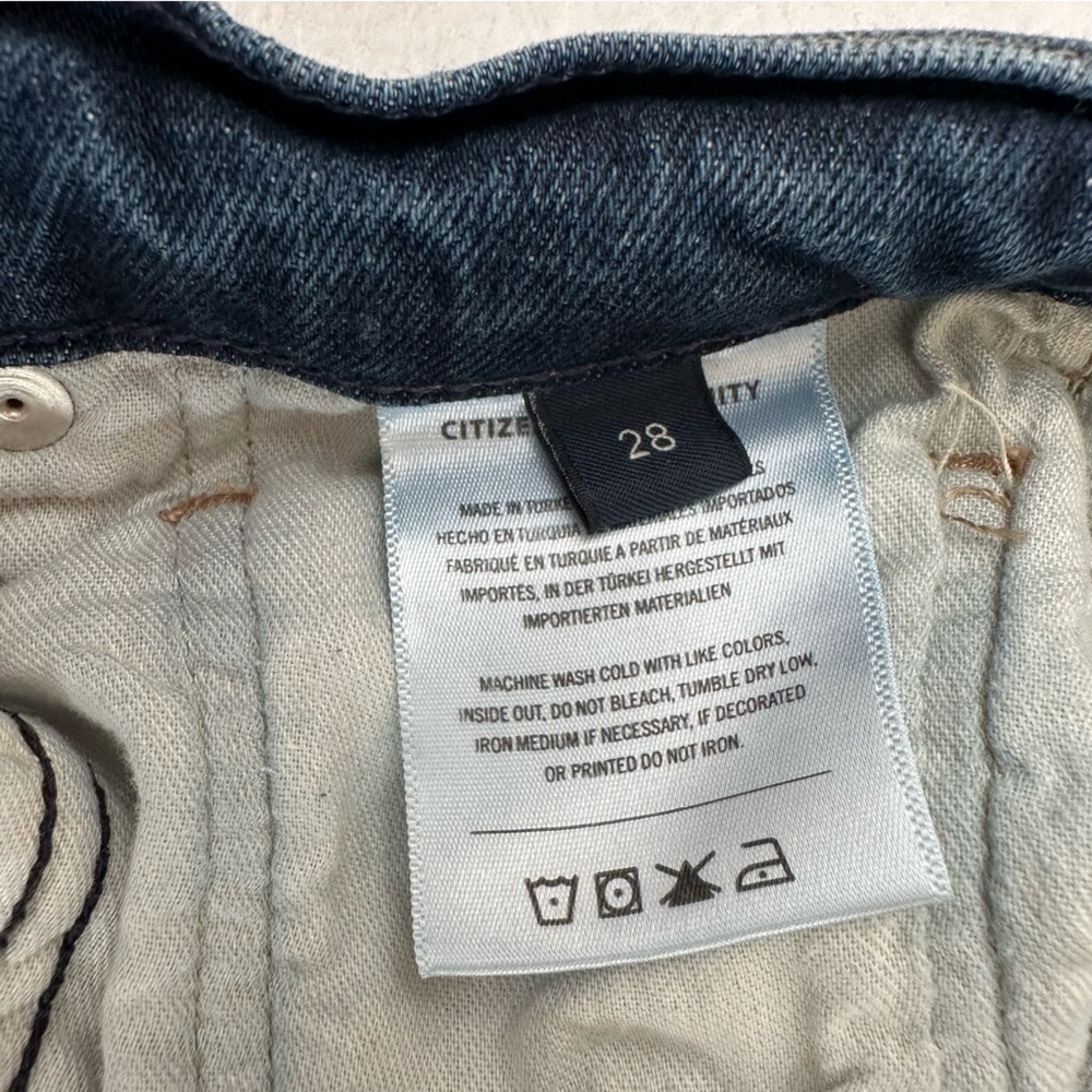Citizens of Humanity Isola Cropped Jeans Medium Wash‎ Raw Hem Women’s Size 28 - Picture 10 of 12